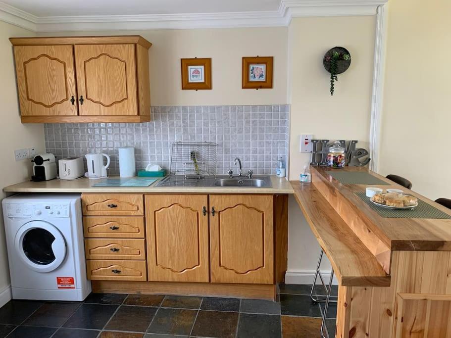 Cut Limestone Apartment Riverside Lodge Carlow Esterno foto